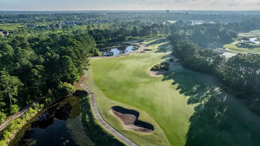 Barefoot Resort – Love Course, view 5