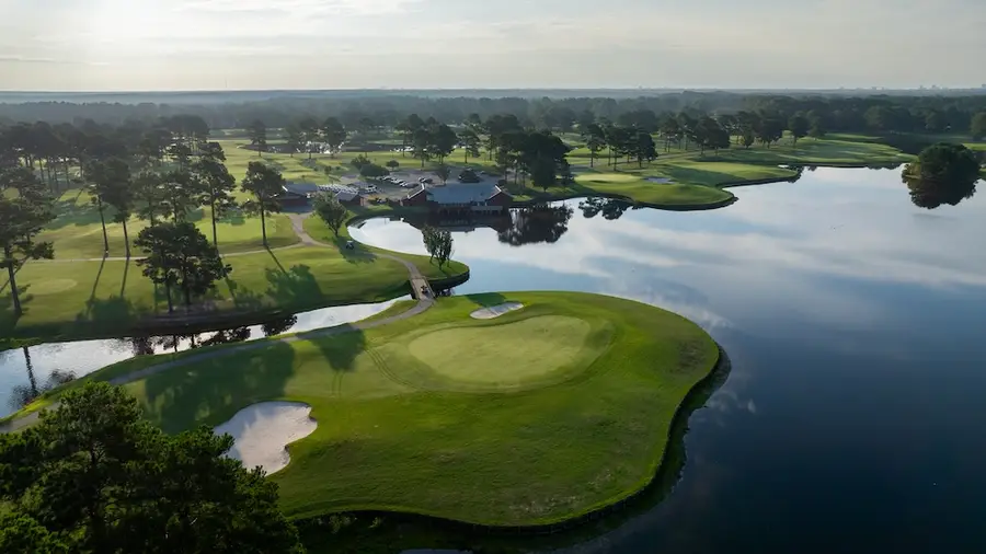 Man O War Golf Club, view 3
